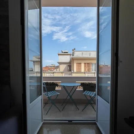 Apartment Largodoria - Viagenova, Box Auto Privato Incluso Albenga