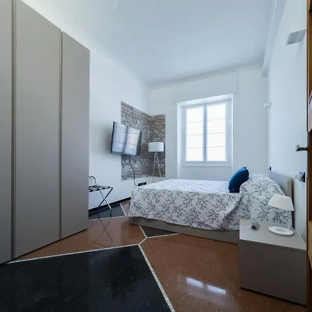 Largodoria - Viagenova, Box Auto Privato Incluso *