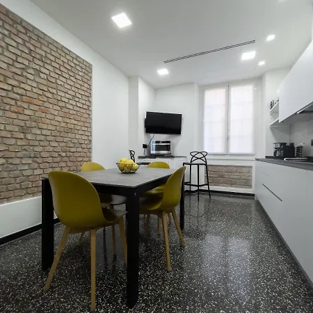 Largodoria - Viagenova, Box Auto Privato Incluso * Albenga