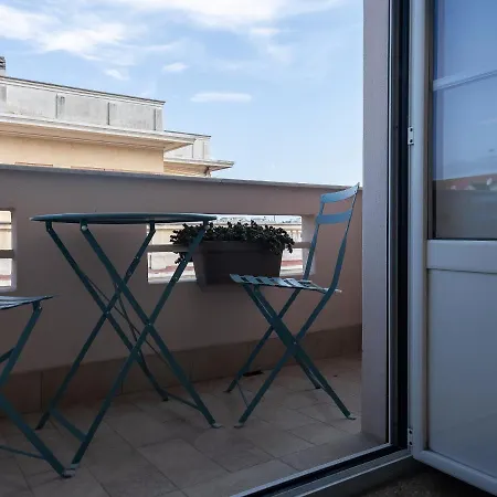 Largodoria - Viagenova, Box Auto Privato Incluso Apartment *