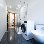 Largodoria - Viagenova, Box Auto Privato Incluso *